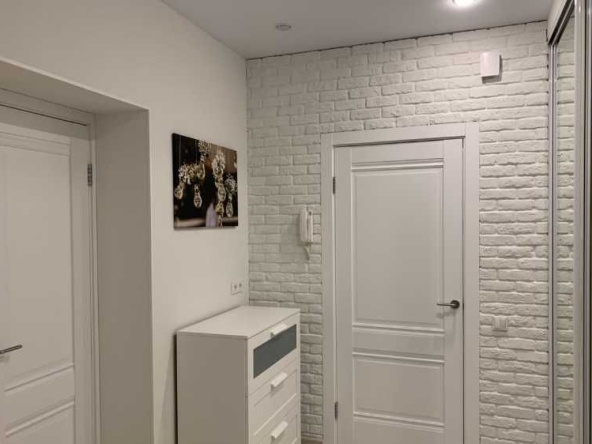 Дава се под наем Двустаен апартамент в Бургас, Крайморие - 60 кв.м за 229.5 € - Снимка #1