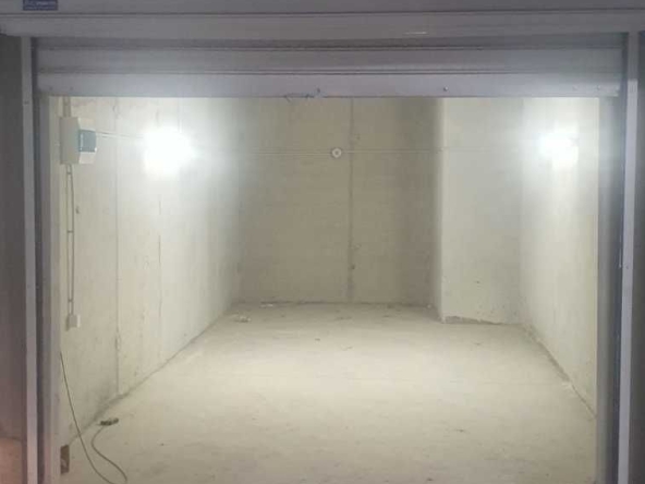 Дава се под наем Гараж / Паркомясто в София, Надежда 1 - 27 кв.м за 153 € - Снимка #1