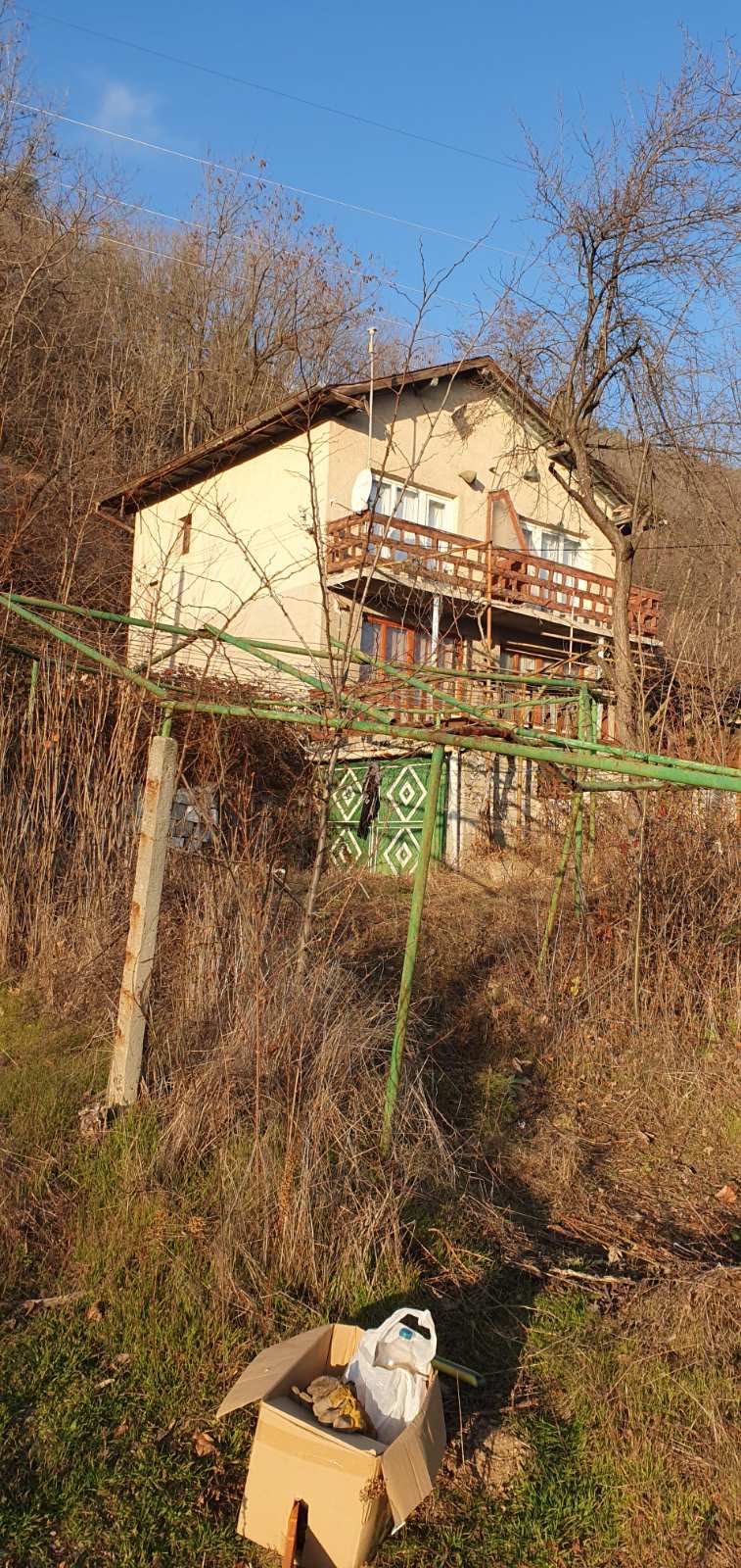 Етаж от къща в Златица - 2300 кв.м за 15 €/кв.м - Снимка #1