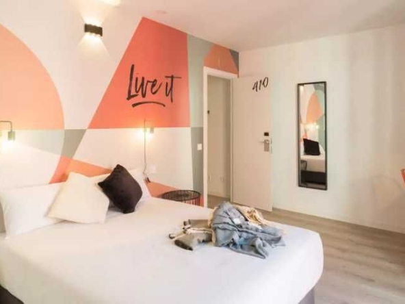 Дава се под наем Тристаен апартамент в Пловдив, Беломорски - 90 кв.м за 260.1 € - Снимка #1