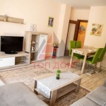 Дава се под наем Двустаен апартамент в Варна, Цветен квартал - 65 кв.м за 612 € - Снимка #1