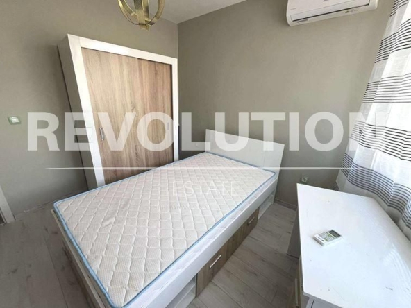 Дава се под наем Тристаен апартамент в Варна, Погреби - 72 кв.м за 450 € - Снимка #1