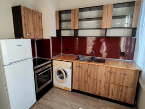 Дава се под наем Двустаен апартамент в Пловдив, Тракия - 70 кв.м за 306 € - Снимка #1