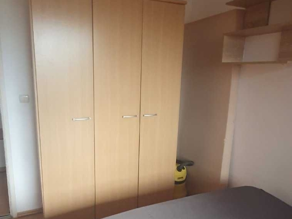 Дава се под наем Двустаен апартамент в Бургас, Център - 52 кв.м за 331.5 € - Снимка #1