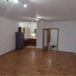 Дава се под наем Тристаен апартамент в София, Витоша - 110 кв.м за 650 € - Снимка #1