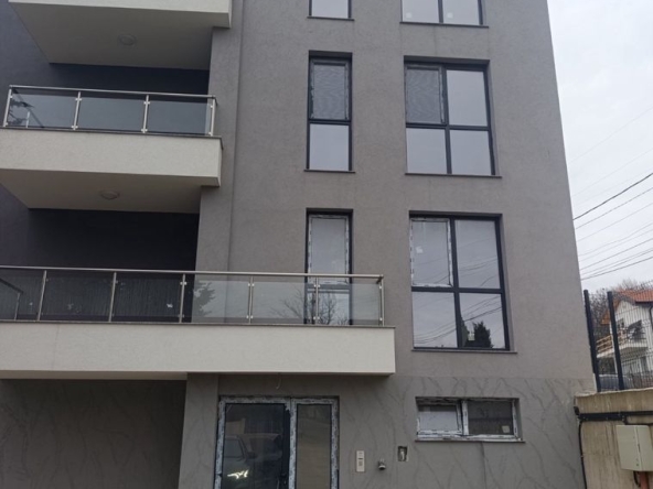 Тристаен апартамент в Варна, м-т Траката - 85 кв.м за 1590 €/кв.м - Снимка #1