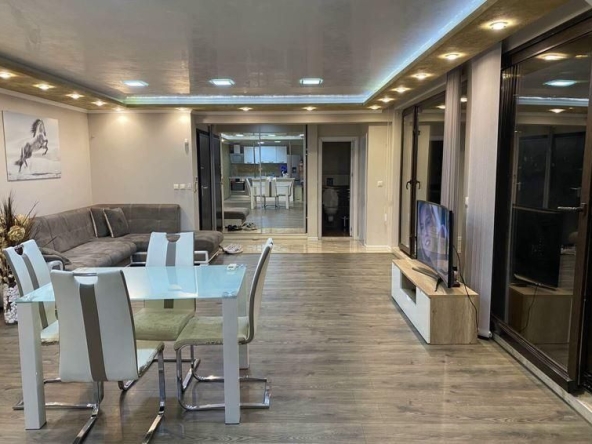 Дава се под наем Тристаен апартамент в Бургас, Сарафово - 120 кв.м за 997.05 € - Снимка #1