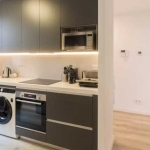 Дава се под наем Тристаен апартамент в Пловдив, Тракия - 95 кв.м за 273.87 € - Снимка #1