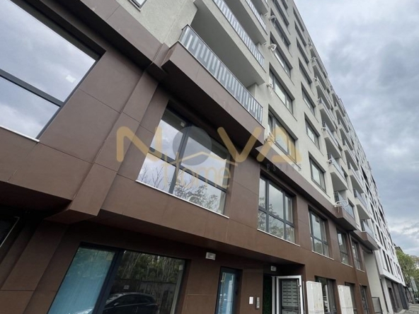 Офис в Варна, Централна поща - 211 кв.м за 1015 €/кв.м - Снимка #1