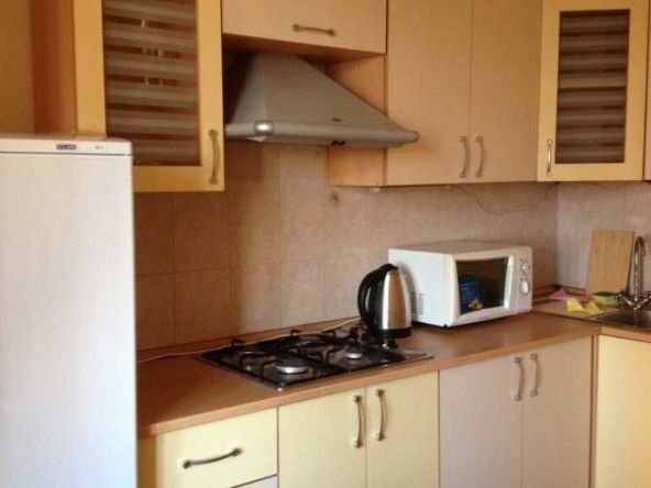 Дава се под наем Едностаен апартамент в Бургас, Братя Миладинови - 42 кв.м за 173.4 € - Снимка #1