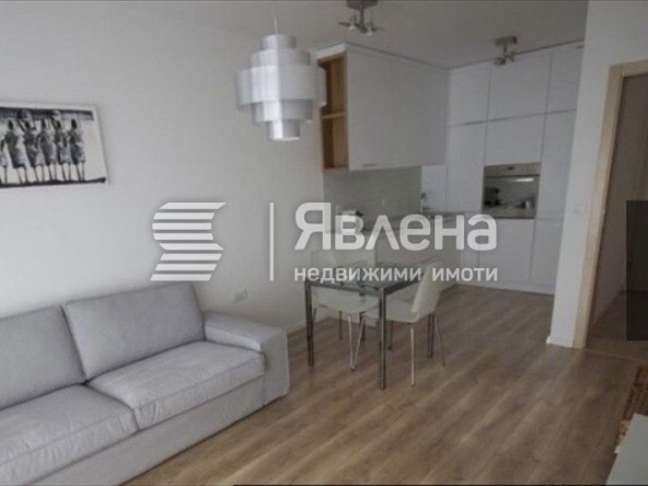 Дава се под наем Двустаен апартамент в Варна, Бриз - 60 кв.м за 747.66 € - Снимка #1