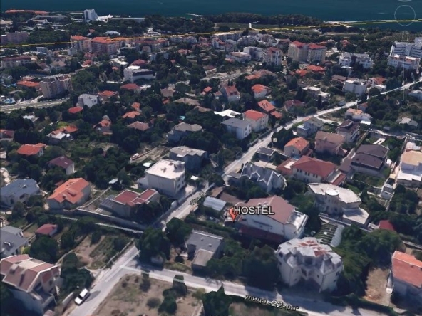 Хотел в к.к. Св.Св. Константин и Елена - 1000 кв.м за 1350 €/кв.м - Снимка #1