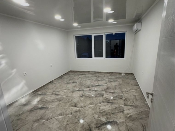 Дава се под наем Офис в Разград, Промишлена зона - Запад - 120 кв.м за 1795.2 € - Снимка #1