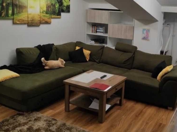 Дава се под наем Тристаен апартамент в Пловдив, Гагарин - 88 кв.м за 280.5 € - Снимка #1