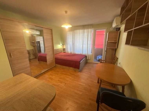 Дава се под наем Едностаен апартамент в София, Люлин 4 - 30 кв.м за 382.5 € - Снимка #1