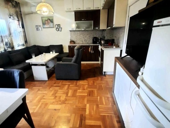 Двустаен апартамент в Пловдив, Кючук Париж - 90 кв.м за 1245 €/кв.м - Снимка #1