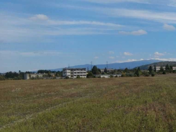 Парцел в Батановци - 4451 кв.м за 4 €/кв.м - Снимка #1