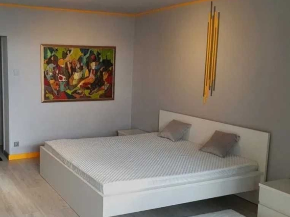 Дава се под наем Едностаен апартамент в Пловдив, Кършияка - 24 кв.м за 132.6 € - Снимка #1