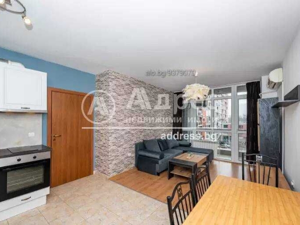 Тристаен апартамент в Пловдив, Тракия - 100 кв.м за 760 €/кв.м - Снимка #1