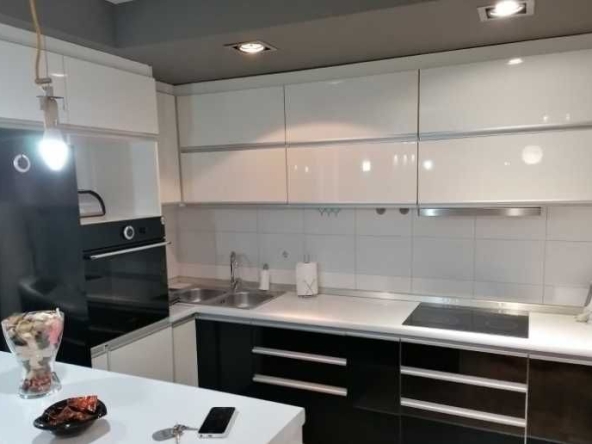 Дава се под наем Двустаен апартамент в Пловдив, Западен - 65 кв.м за 229.5 € - Снимка #1