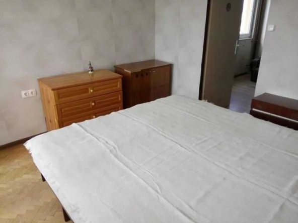 Дава се под наем Тристаен апартамент в София, Мусагеница - 96 кв.м за 398.82 € - Снимка #1