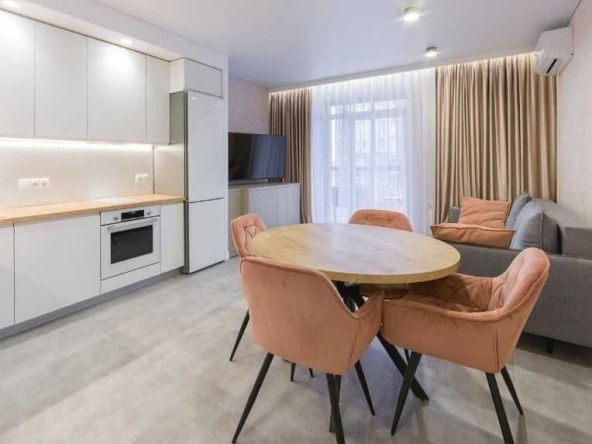 Дава се под наем Тристаен апартамент в София, Манастирски ливади - 102 кв.м за 600 € - Снимка #1