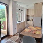 Дава се под наем Тристаен апартамент в Банско - 85 кв.м за 500 € - Снимка #1