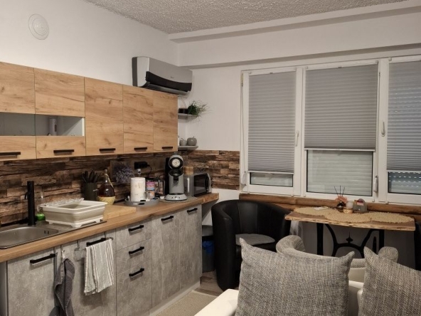 Дава се под наем Двустаен апартамент в Казанлък - 43 кв.м за 76500 € - Снимка #1