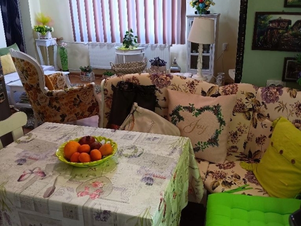 Тристаен апартамент в Плевен, Сторгозия - 95 кв.м за 1158 €/кв.м - Снимка #1