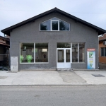 Дава се под наем Магазин в Мездра - 100 кв.м за 62.73 € - Снимка #1