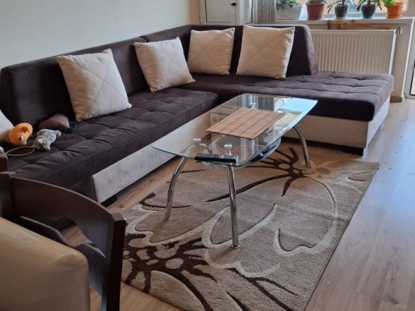 Дава се под наем Двустаен апартамент в Велико Търново, Зона Б - 70 кв.м за 331.5 € - Снимка #1