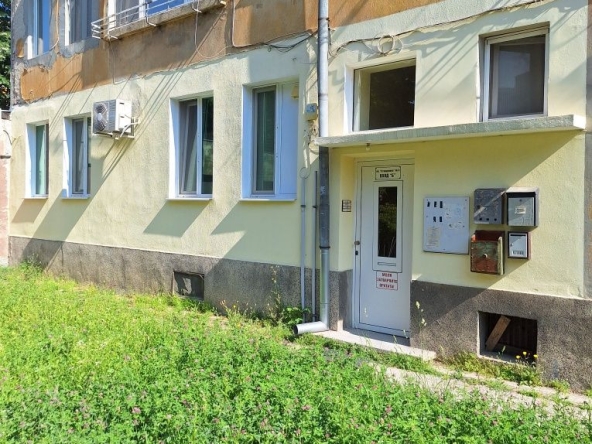 Едностаен апартамент в Габрово, Център - 50 кв.м за 900 €/кв.м - Снимка #1