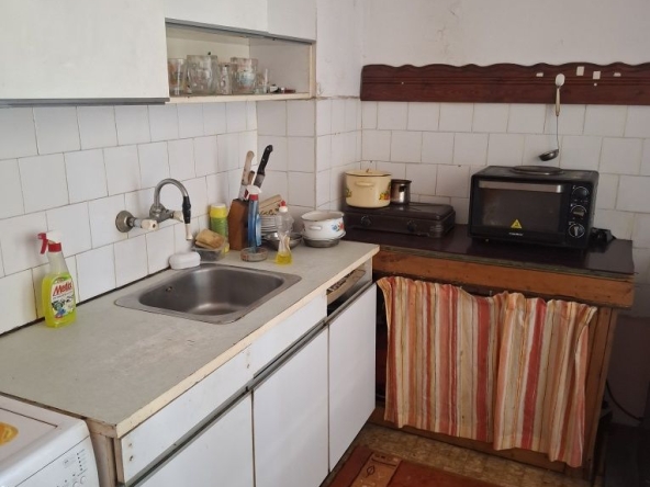 Дава се под наем Двустаен апартамент в Казанлък - 64 кв.м за 49470 € - Снимка #1