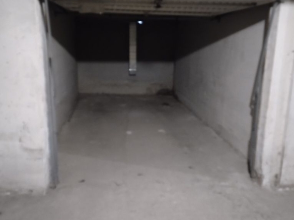 Дава се под наем Гараж / Паркомясто в София, Връбница 2 - 17 кв.м за 117.3 € - Снимка #1