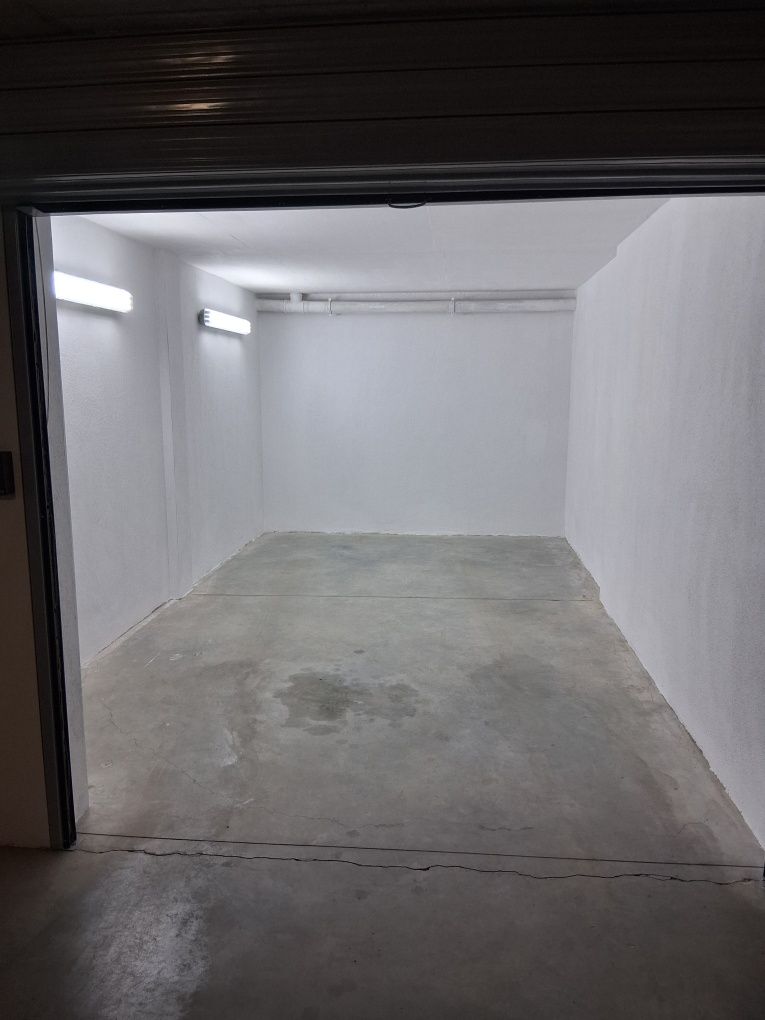 Дава се под наем Гараж / Паркомясто в Асеновград - 23 кв.м за 86.7 € - Снимка #1