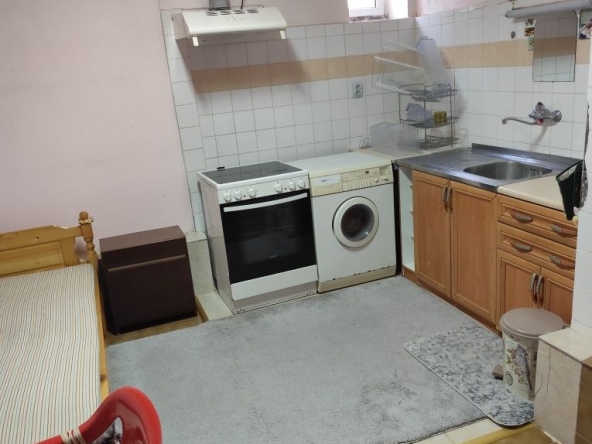 Дава се под наем  в Пловдив, Старият град - 24 кв.м за 142.8 € - Снимка #1