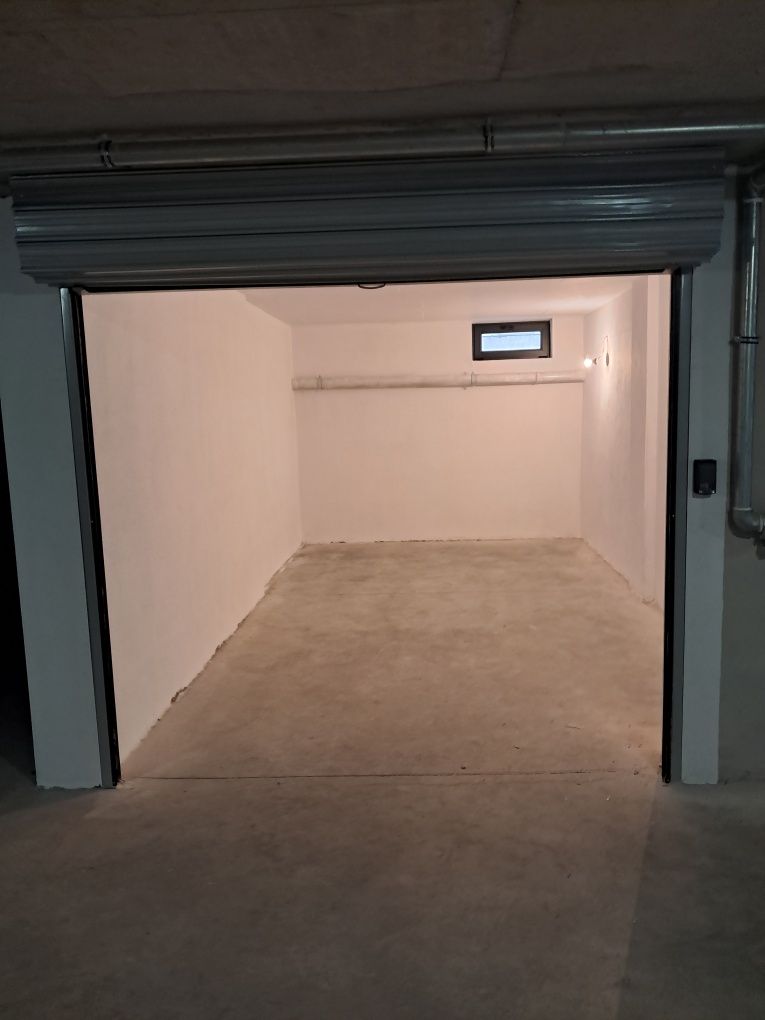 Дава се под наем Гараж / Паркомясто в Асеновград - 23 кв.м за 91.8 € - Снимка #1