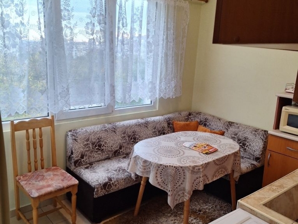 Дава се под наем Двустаен апартамент в Добрич, Дружба 2 - 70 кв.м за 306 € - Снимка #1