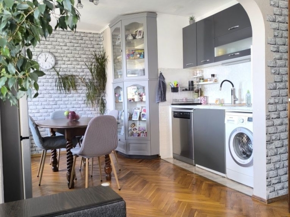 Четиристаен апартамент в Варна, Владислав Варненчик - 83 кв.м за 1168 €/кв.м - Снимка #1