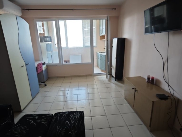 Дава се под наем Двустаен апартамент в Пловдив, Западен - 50 кв.м за 306 € - Снимка #1