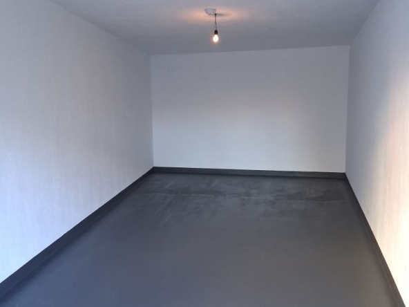 Дава се под наем Гараж / Паркомясто в Асеновград - 23 кв.м за 86.7 € - Снимка #1