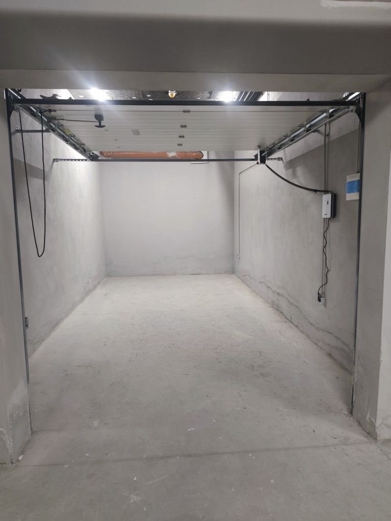 Дава се под наем Гараж / Паркомясто в София, Сердика - 25 кв.м за 159.12 € - Снимка #1