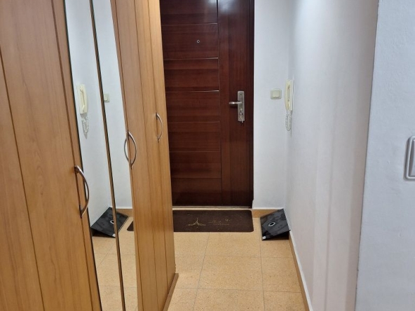 Дава се под наем Двустаен апартамент в Благоевград, Еленово 1 - 60 кв.м за 298.86 € - Снимка #1