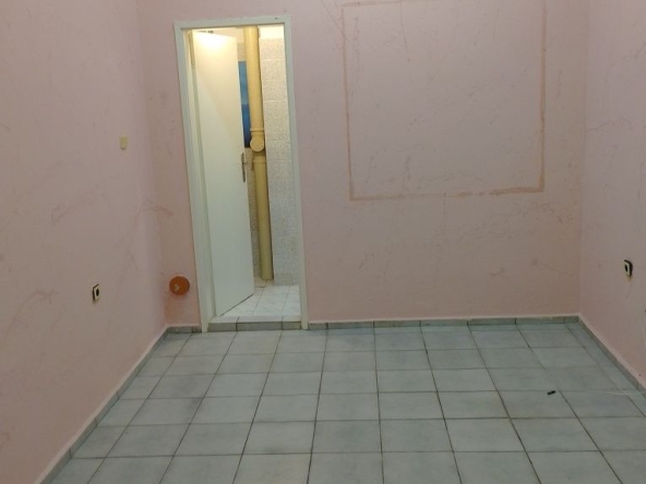 Дава се под наем Магазин в Русе, Център - 18 кв.м за 21944.28 € - Снимка #1