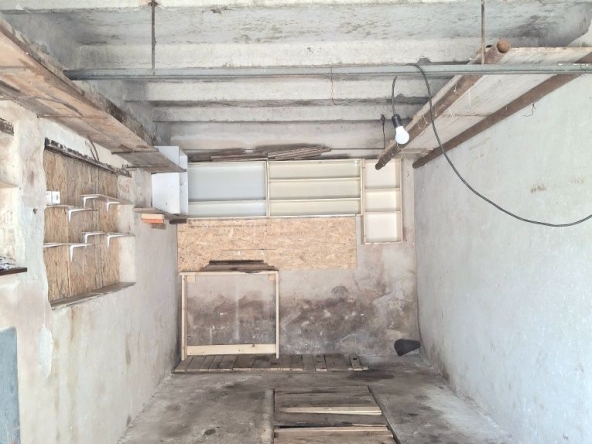 Дава се под наем Гараж / Паркомясто в Русе, Здравец Изток - 20 кв.м за 69.36 € - Снимка #1