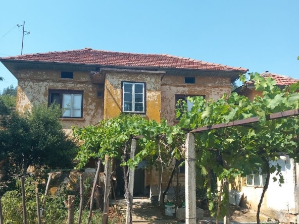 Къща в Сухиндол - 80 кв.м за 128 €/кв.м - Снимка #1