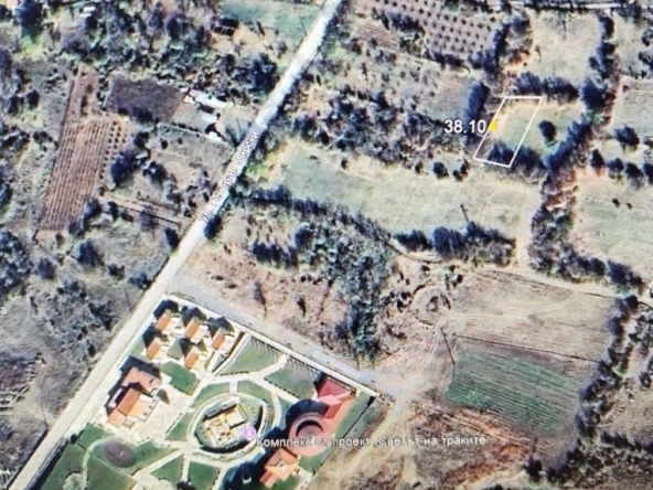 Парцел в Шипка - 526 кв.м за 8 €/кв.м - Снимка #1