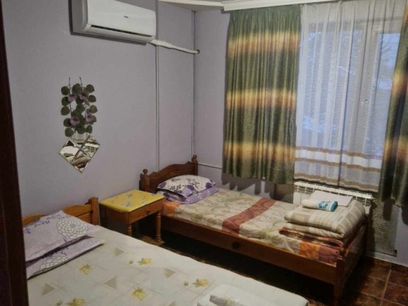 Дава се под наем Хотел в Банкя - 30 кв.м за 7.65 € - Снимка #1