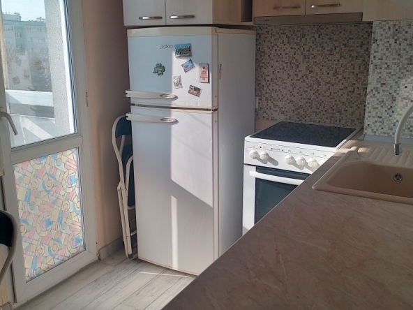Дава се под наем Едностаен апартамент в Русе, Дружба 3 - 42 кв.м за 280.5 € - Снимка #1