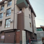 Дава се под наем Тристаен апартамент в Плевен, 9-ти квартал - 55 кв.м за 357 € - Снимка #1